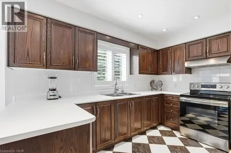 54 Woodcrest Court Kitchener ON N2P 2K2