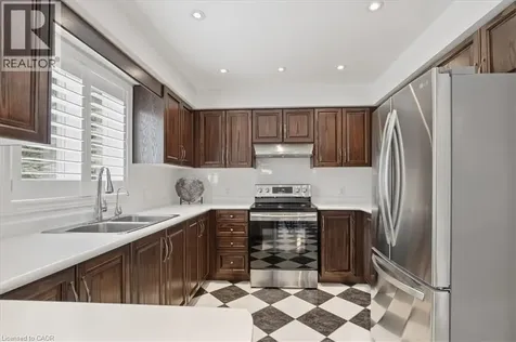 54 Woodcrest Court Kitchener ON N2P 2K2