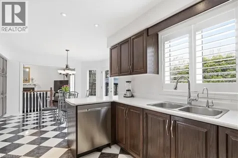 54 Woodcrest Court Kitchener ON N2P 2K2