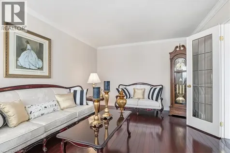 54 Woodcrest Court Kitchener ON N2P 2K2