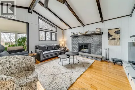 846 Park Kingsville ON N9Y 3C5
