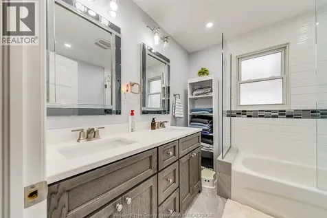 846 Park Kingsville ON N9Y 3C5