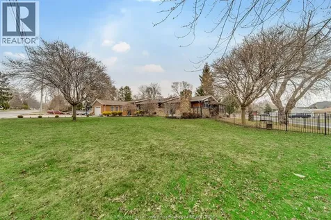 846 Park Kingsville ON N9Y 3C5