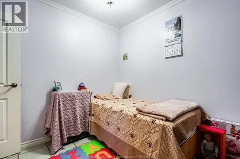 402 Oak Street East Leamington ON N8H 4V4
