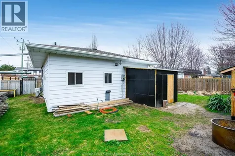 402 Oak Street East Leamington ON N8H 4V4