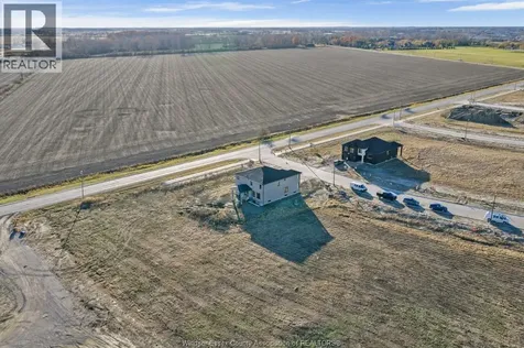 5248 Aiden Avenue Tecumseh ON N0R 1K0