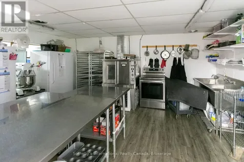 261 9th Street East Owen Sound ON N4K 1N8