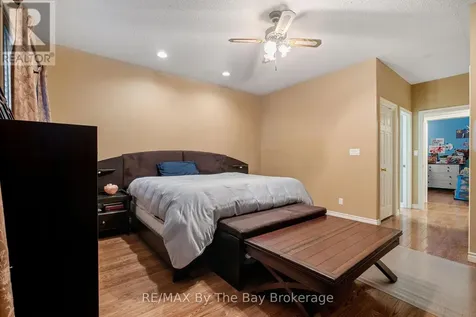6 Deerrun Place Wasaga Beach ON L9Z 1H8