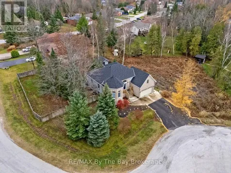6 Deerrun Place Wasaga Beach ON L9Z 1H8