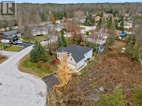 6 Deerrun Place Wasaga Beach ON L9Z 1H8