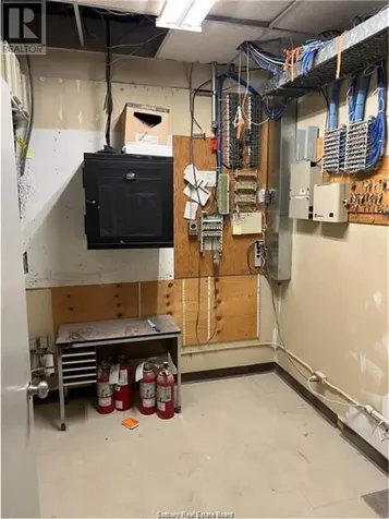 15 Mackenzie Street Unit# Lower East Side Sudbury ON P3C 4Y1