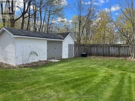 39 Golf Club Road Rideau Lakes ON K7A 4S5
