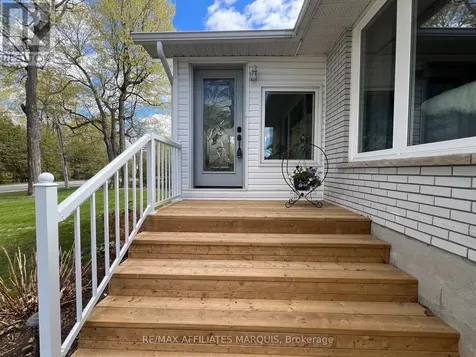 39 Golf Club Road Rideau Lakes ON K7A 4S5