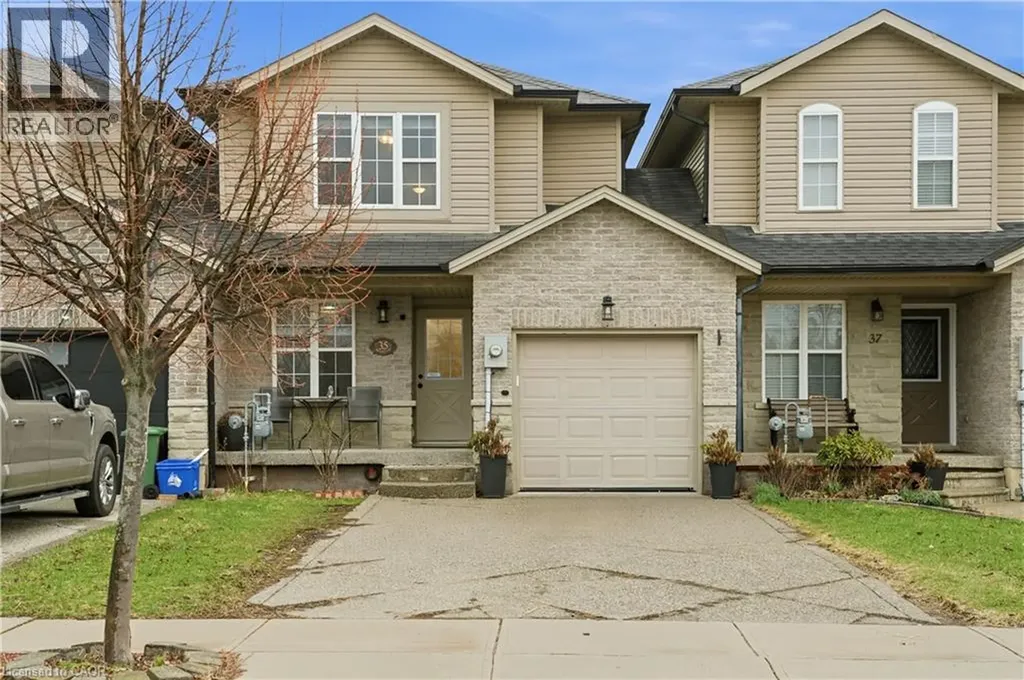 35 Thames Way Mount Hope ON L0R 1W0