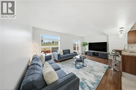 35 Thames Way Mount Hope ON L0R 1W0