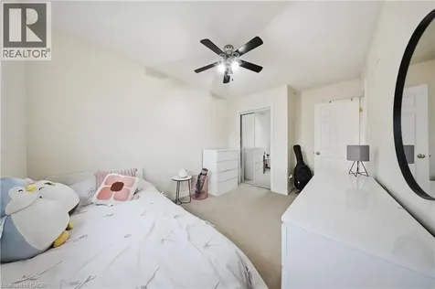 35 Thames Way Mount Hope ON L0R 1W0