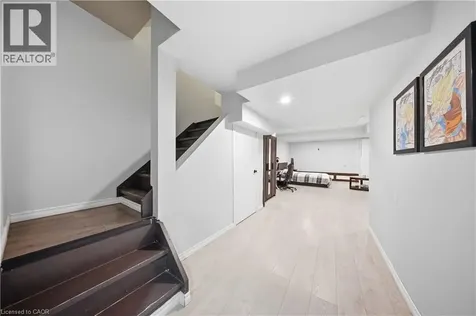 35 Thames Way Mount Hope ON L0R 1W0