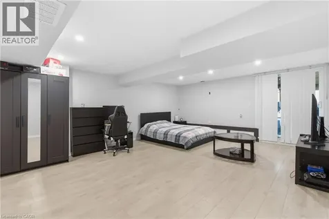 35 Thames Way Mount Hope ON L0R 1W0