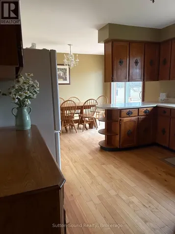 458523 8 Corners Meaford ON N4K 5W4