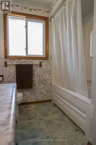 458523 8 Corners Meaford ON N4K 5W4