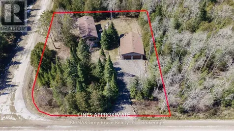 1535 15 Sideroad South Bruce Peninsula ON N0H 2T0