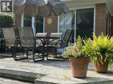 46 Somerset Drive Port Dover ON N0A 1N7