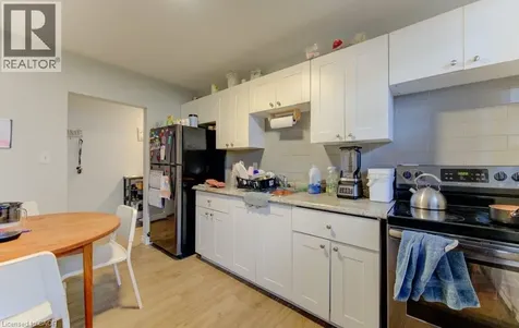 109 Eton Drive Kitchener ON N2B 1N1