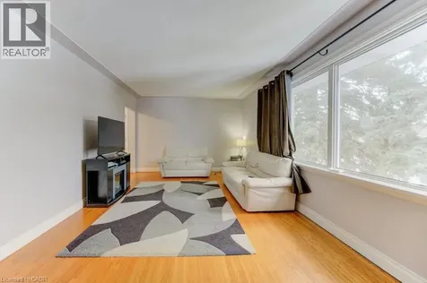 109 Eton Drive Kitchener ON N2B 1N1
