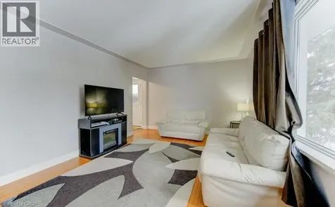 109 Eton Drive Kitchener ON N2B 1N1