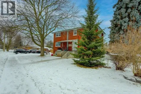 109 Eton Drive Kitchener ON N2B 1N1