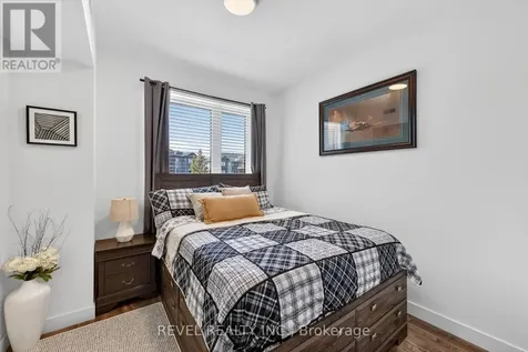 10 Beausoleil Lane Blue Mountains ON L9Y 2X5