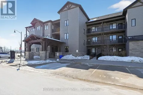 10 Beausoleil Lane Blue Mountains ON L9Y 2X5