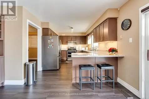 52 Canning Crescent Cambridge ON N1T 1X2