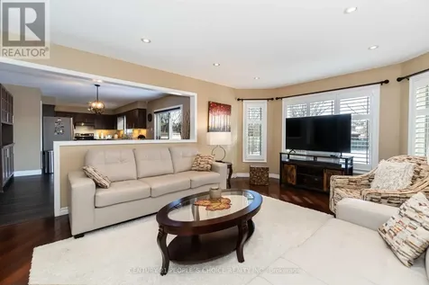 52 Canning Crescent Cambridge ON N1T 1X2