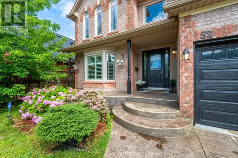 52 Canning Crescent Cambridge ON N1T 1X2