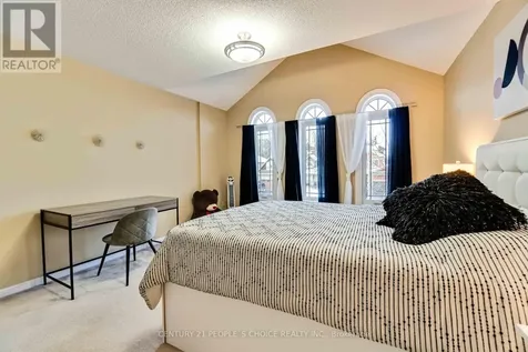 52 Canning Crescent Cambridge ON N1T 1X2