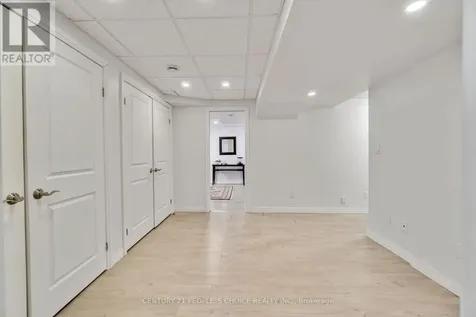 52 Canning Crescent Cambridge ON N1T 1X2