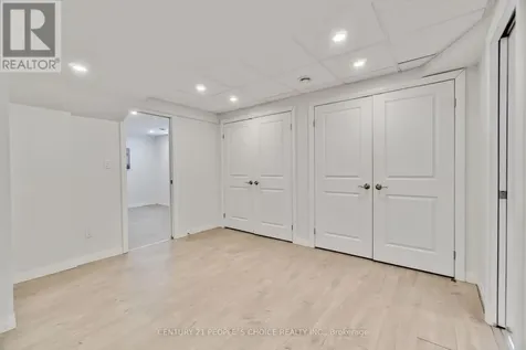 52 Canning Crescent Cambridge ON N1T 1X2