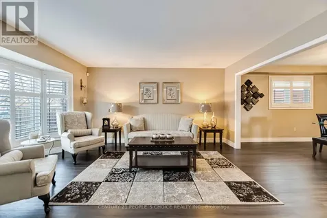 52 Canning Crescent Cambridge ON N1T 1X2
