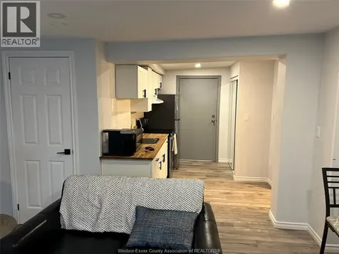 493 University Avenue West Windsor ON N9A 5P9