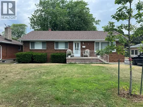 7 Gladstone Avenue Leamington ON N9Y 2H4