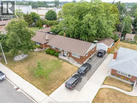 7 Gladstone Avenue Leamington ON N9Y 2H4