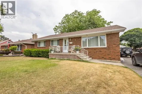 7 Gladstone Avenue Leamington ON N9Y 2H4