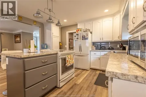 7 Gladstone Avenue Leamington ON N9Y 2H4