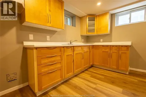 7 Gladstone Avenue Leamington ON N9Y 2H4