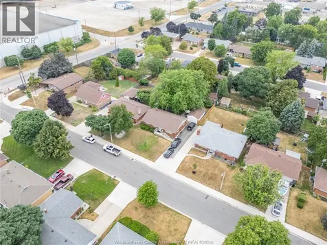 7 Gladstone Avenue Leamington ON N9Y 2H4