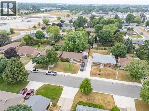 7 Gladstone Avenue Leamington ON N9Y 2H4