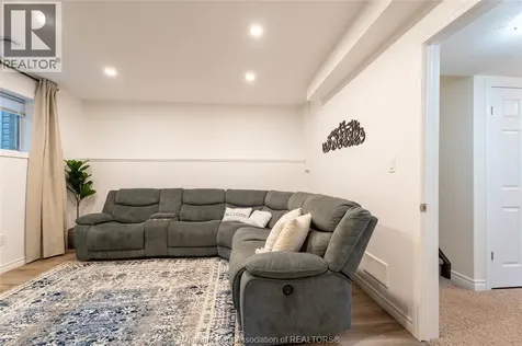 30 St Michael Avenue Chatham ON N7M 2E4