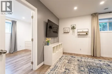 30 St Michael Avenue Chatham ON N7M 2E4