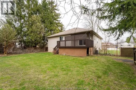 30 St Michael Avenue Chatham ON N7M 2E4